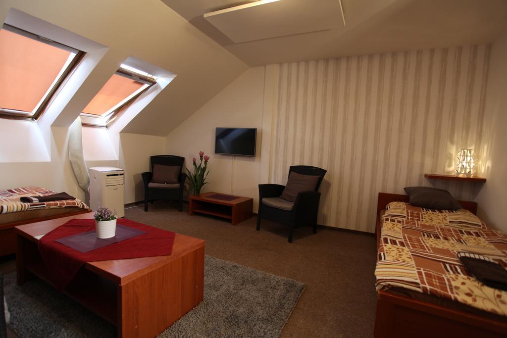 Residence Albert Прага Екстериор снимка