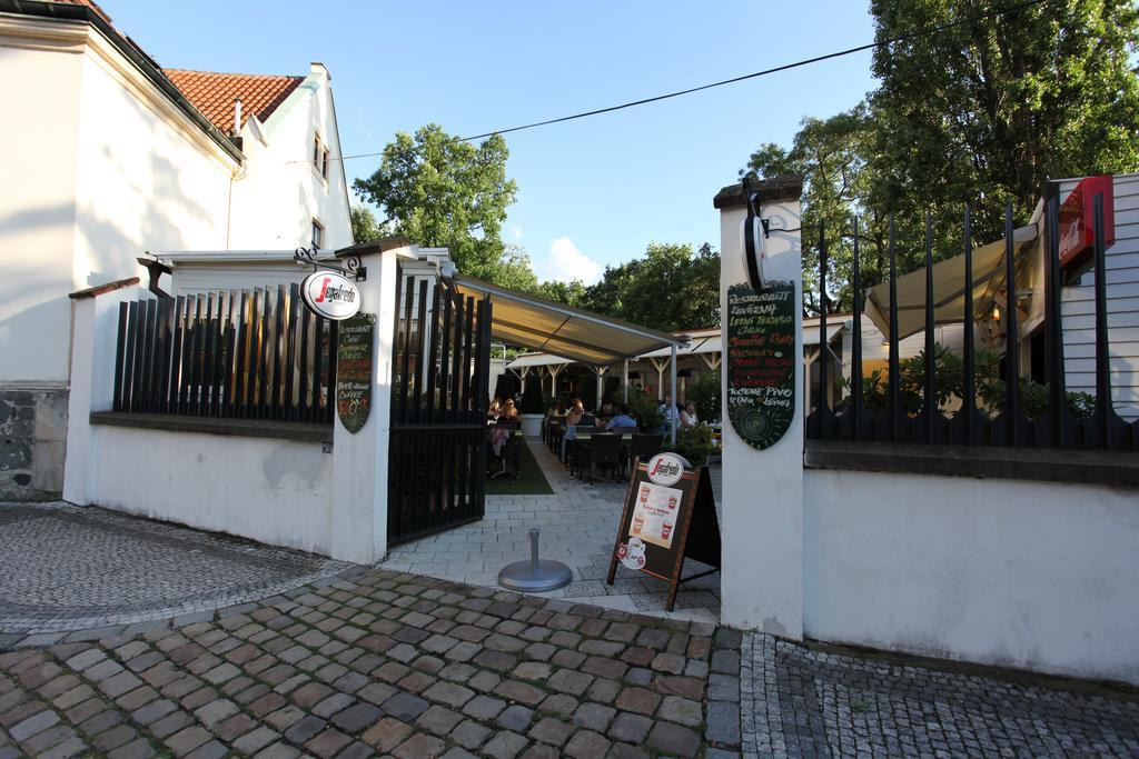 Residence Albert Прага Екстериор снимка