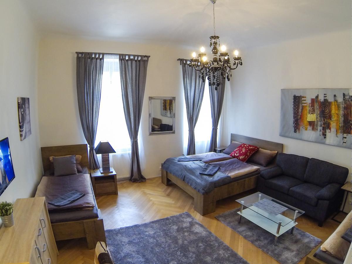 Residence Albert Прага Екстериор снимка