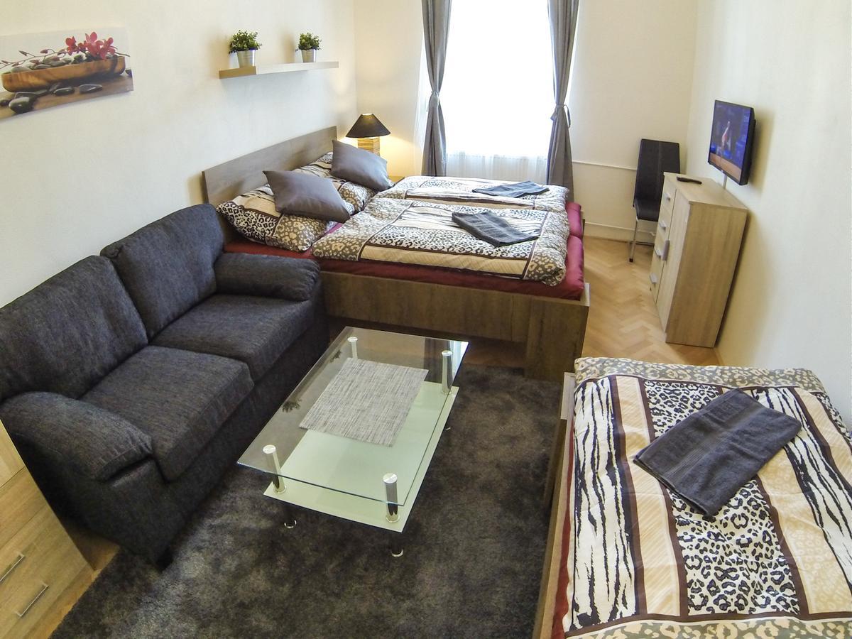 Residence Albert Прага Екстериор снимка
